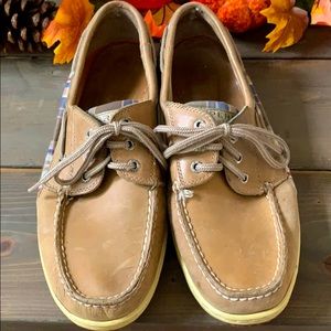 Men’s Sperry boat shoes